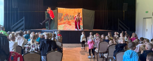 Teatrzyk " Ziarenko dobroci"